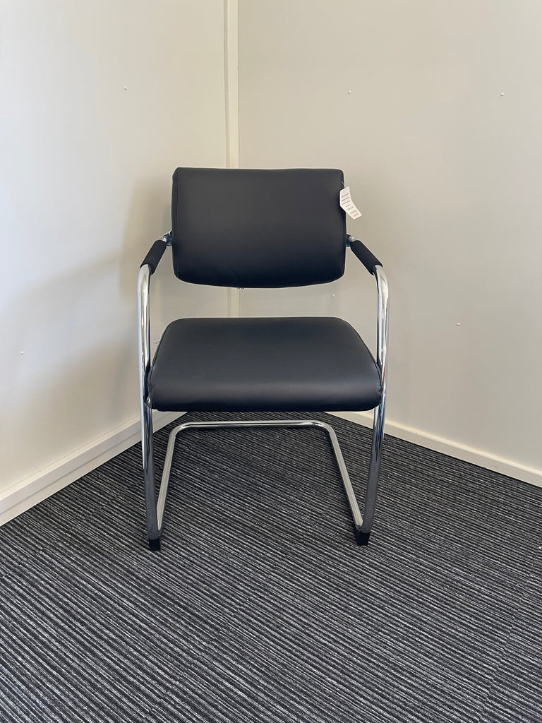 Havanna Medium Back Cantilever Visitor Chair with Arms