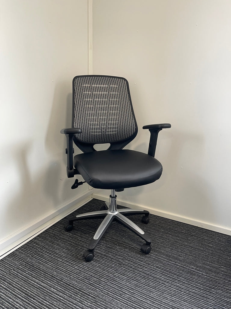 Relay Mesh Back Task Operator Chair With Folding Arms
