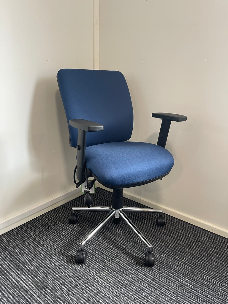 Chiro Blue Fabric Medium Back Task Operator Office Chair With Arms