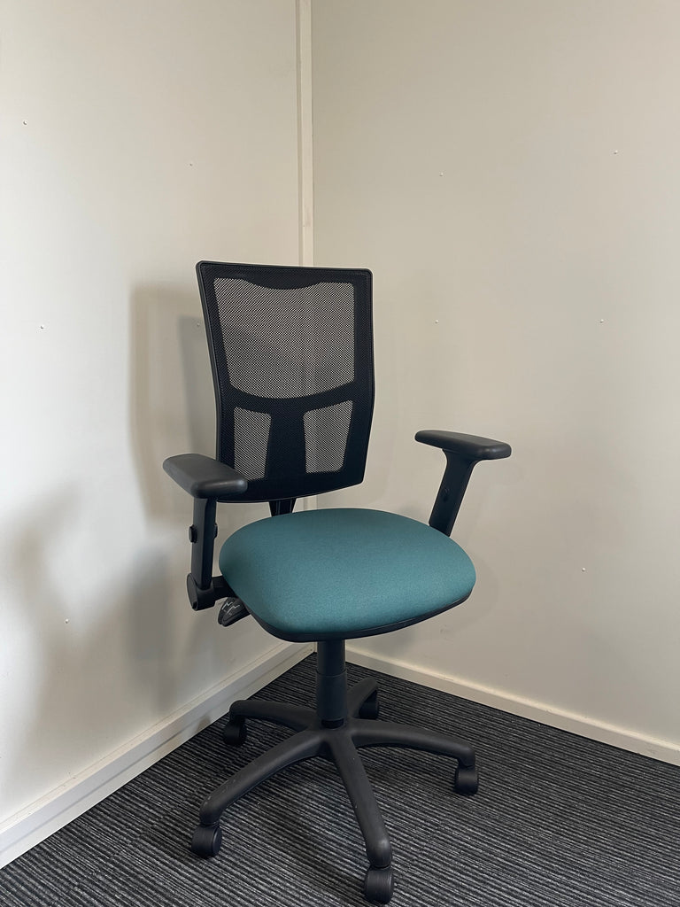 Eclipse Plus III Medium Mesh Back Task Operator Office Chair With Height And Folding Arms