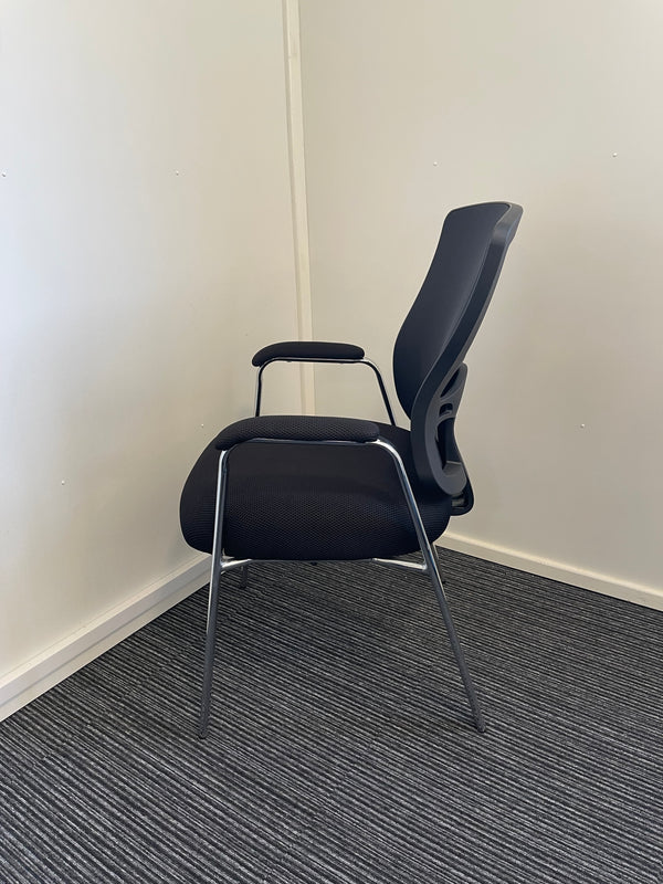 Portland Medium Mesh Back (Straight Leg) Visitor Chair with Arms